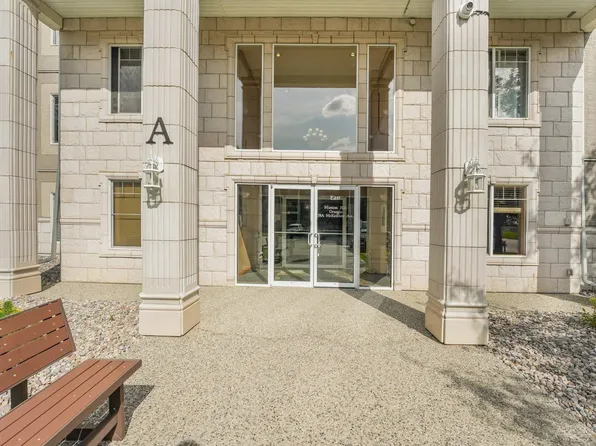 78 A McKenney Ave #214, Saint Albert, AB T8N 7E6