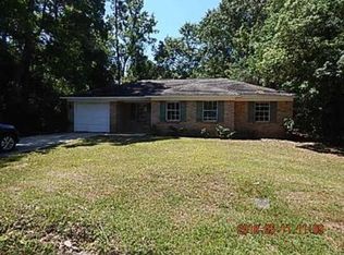 712 E Laurel Ave, Foley, AL 36535