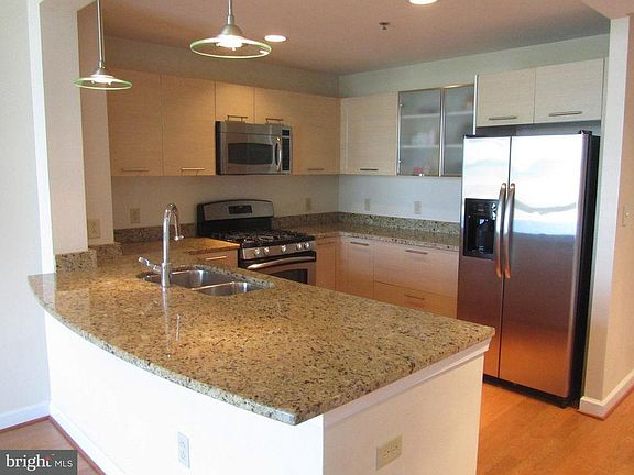 2nd image of 5750 Bou Ave Unit 1101