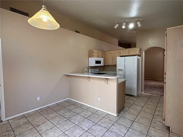5323 Heatherbrook Cir — Photo 13