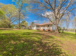 1050 Osceola Ct, Bogart, GA 30622