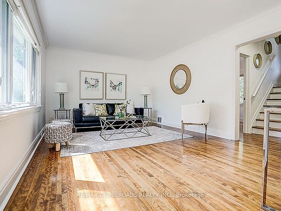 5th image of 128 Leacrest Rd