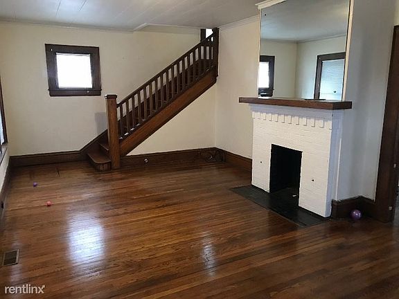 5th image of 2304 Oakdale Ave