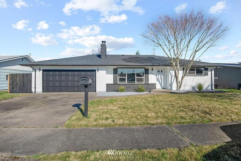 3124 Kansas St photo 1