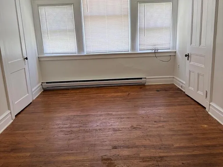 100 Main St #6 — Photo 7