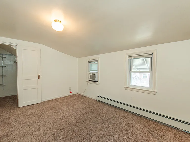 2nd Bedroom (2nd Floor)