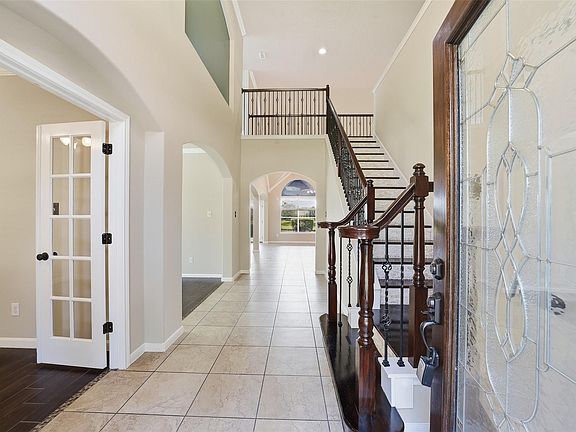 4th image of 24415 Lake Path Cir