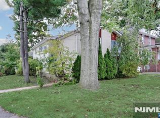 1038 Kingsland Lane, Fort Lee, NJ 07024