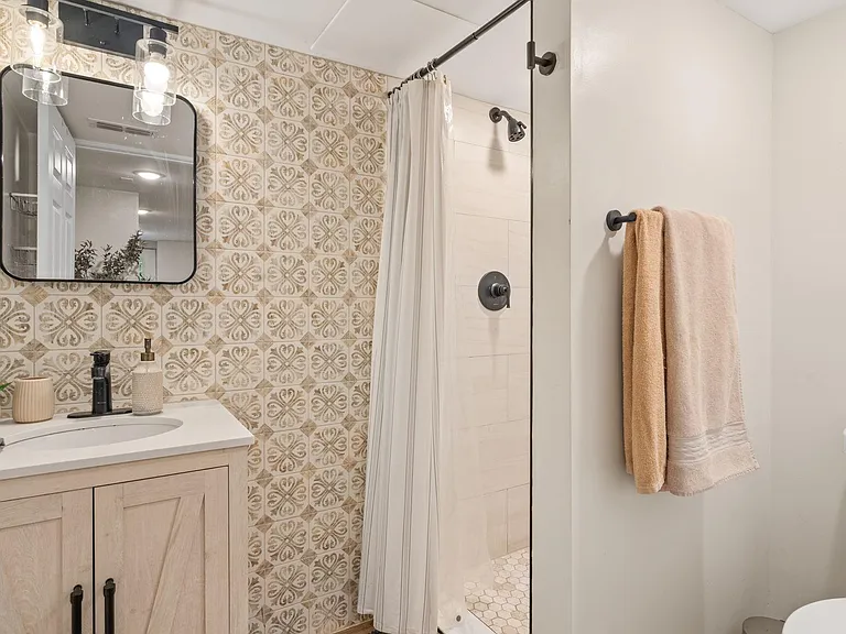 1362 Willivee Dr #B — Photo 21