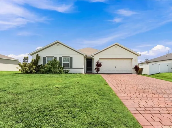 1813 NE 7th PL, CAPE CORAL, FL 33909