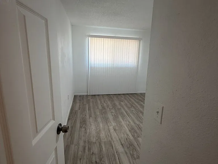 1395 N Pennsylvania Ave — Photo 28