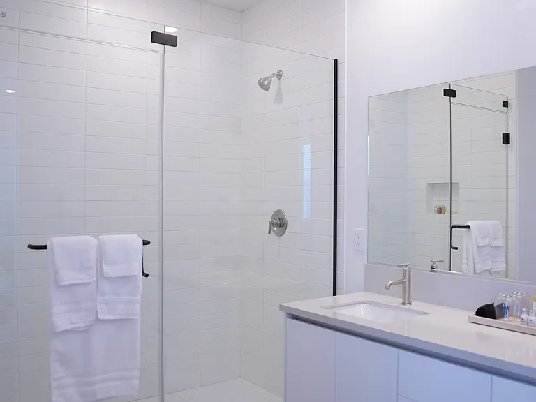 2466 Channel Dr #105 — Photo 14