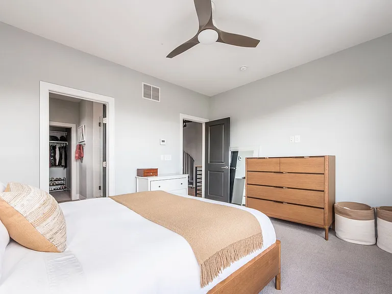 271 Neruda Ave — Photo 44