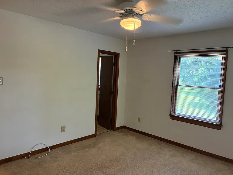circling the MBR with Master Bath door...