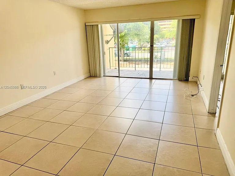1975 W 44th Pl #203 — Photo 9