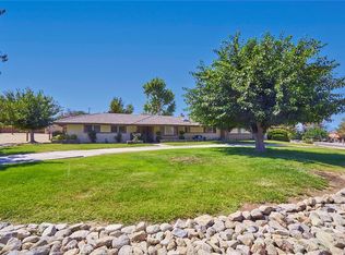 18401 Riverside Rd, Apple Valley, CA 92307