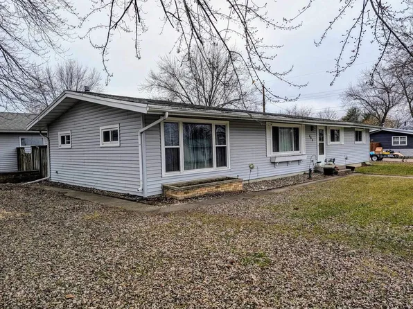 404 East Broadway Street, Prairie Du Chien, WI 53821