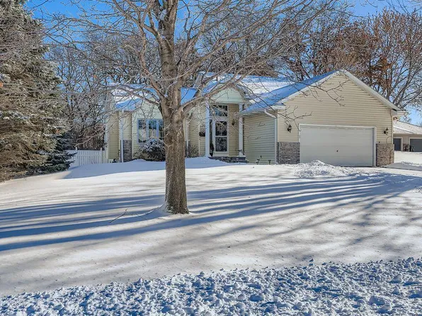 15473 Martin St NW, Andover, MN 55304