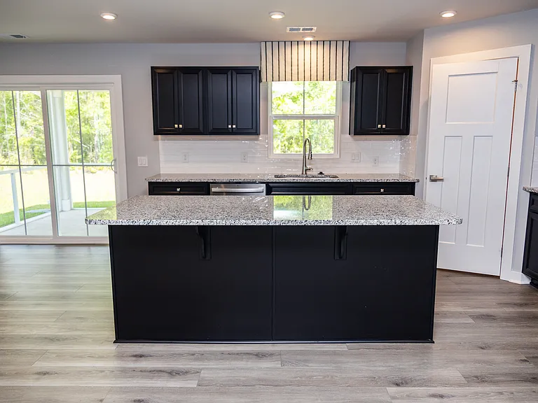 3093 Edgehill Dr — Photo 32