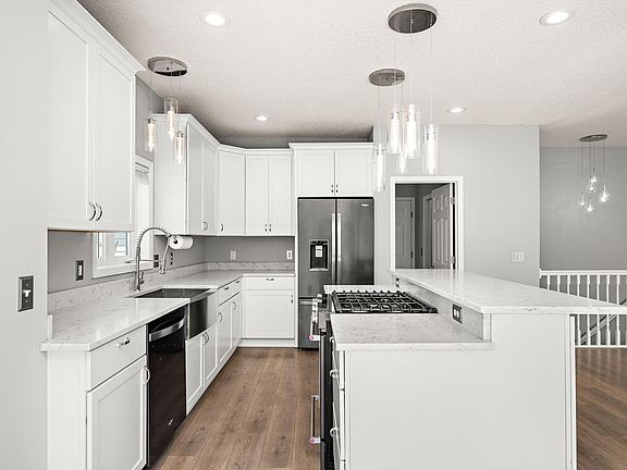 3rd image of 20337 Ipava Ave
