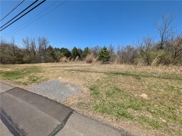 0 Phillips Ln, Mc Kees Rocks, PA 15136