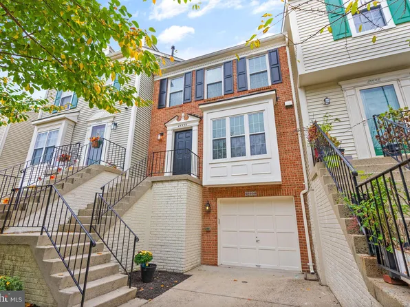 45556 Whitcomb Sq, Sterling, VA 20166