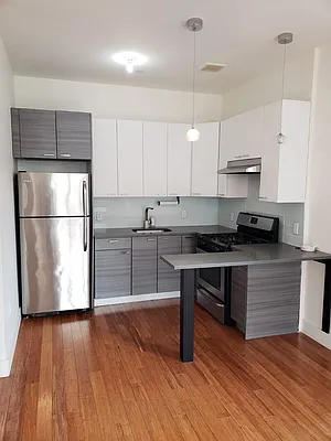 Rented by HFF Realty LLC | media 31