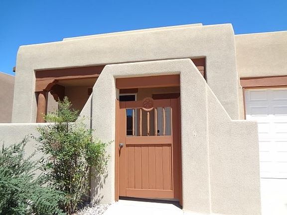 3rd image of 2236 Calle De Ortiz SW