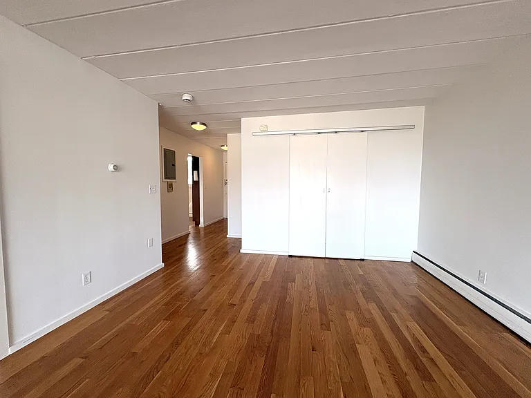 345 Harvard St #4E — Photo 24