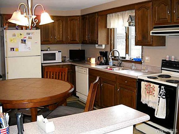 5th image of 1058 Remington Dr