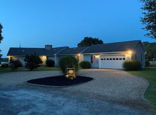 306 Trumps Ct, Reedville, VA 22539