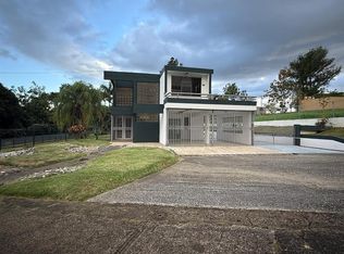 A 6 Calle Naboria, Toa Alta, PR 00953