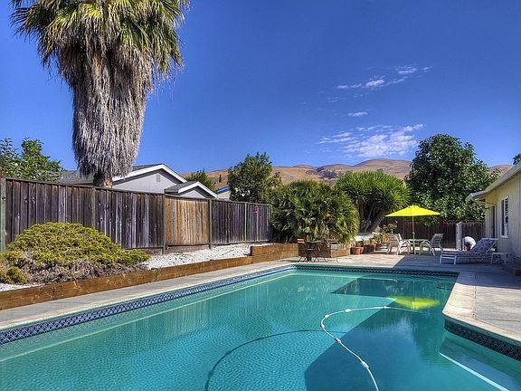 2nd image of 2032 Seebeck Ct