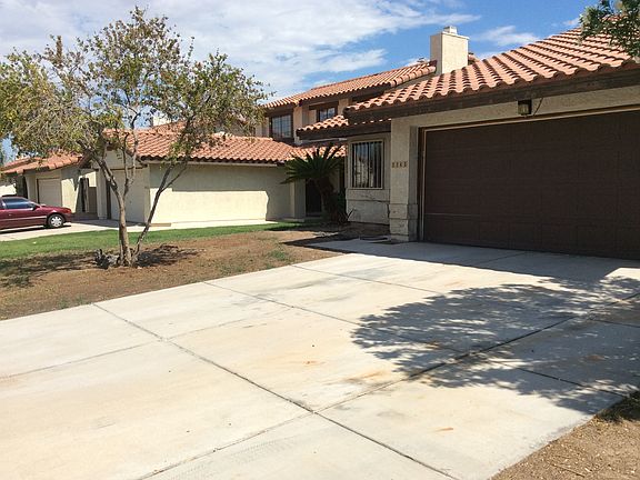 2nd image of 3243 Astoria Dr