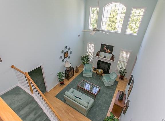 2nd image of 3825 Middletown Way