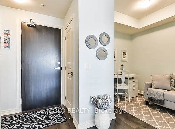 5th image of 23 Glebe Rd W Unit 307