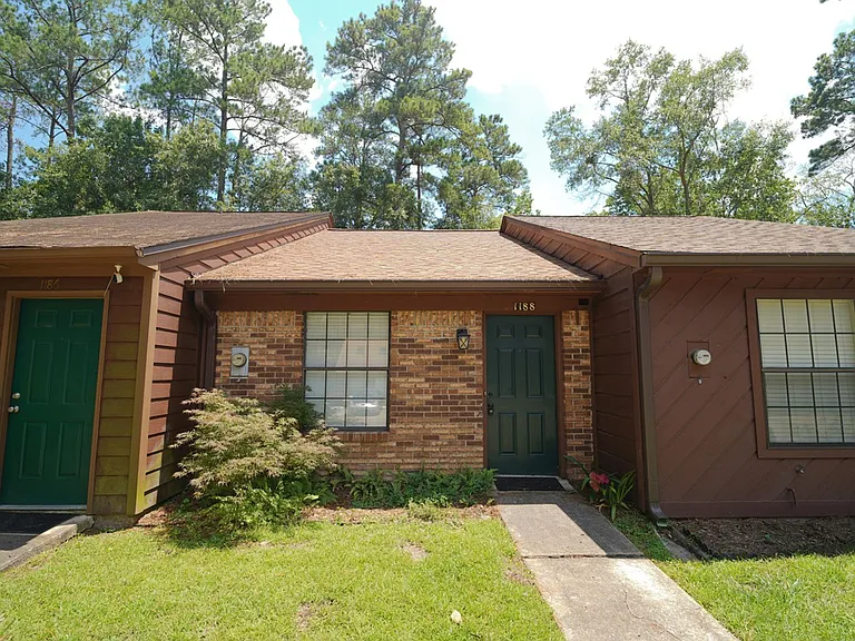 1188 High Rd — Photo 1