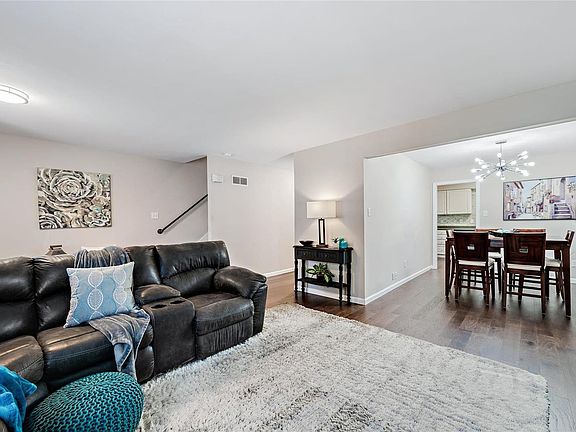 5th image of 1041 Pinegate Dr