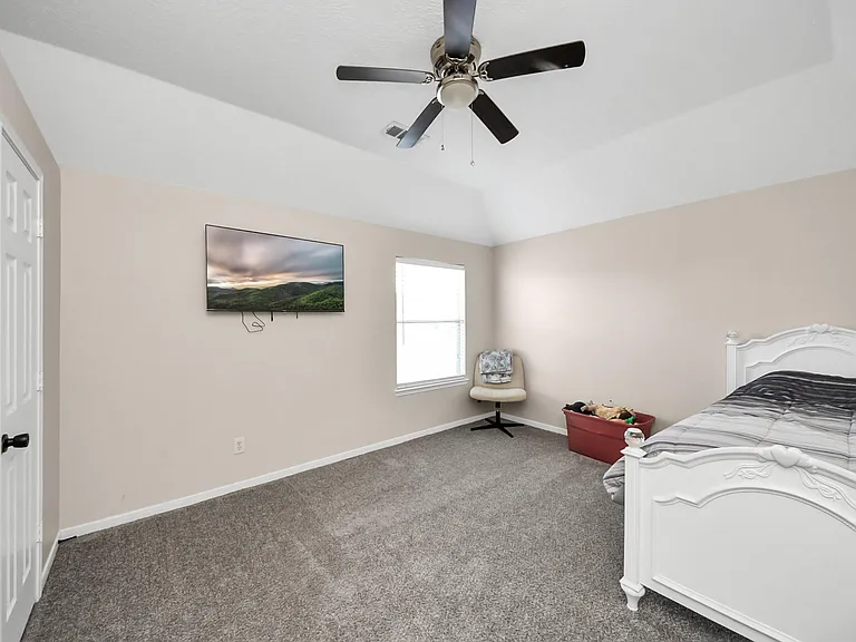 10514 Ravens Way — Photo 33
