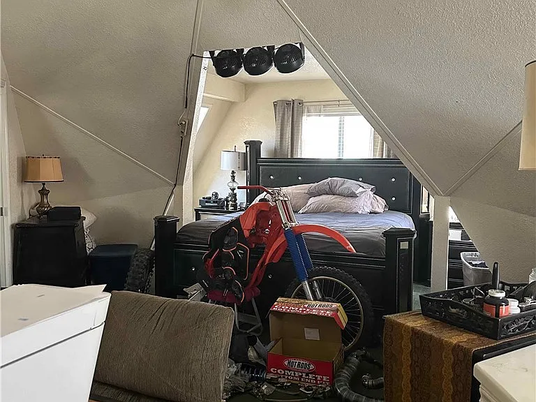 600 Summit Blvd #A — Photo 8