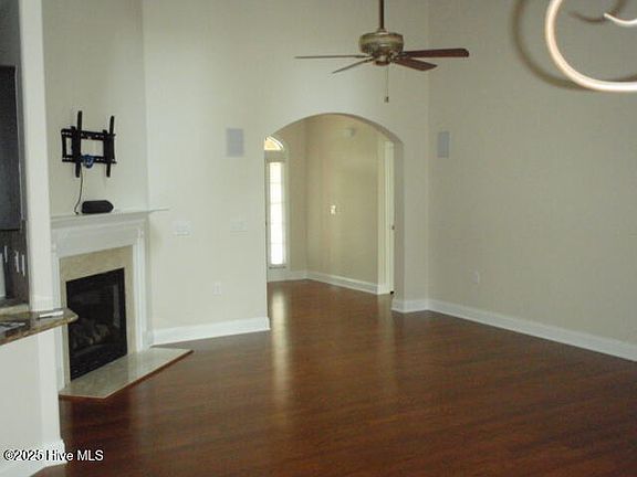 4th image of 3742 Anslow Dr