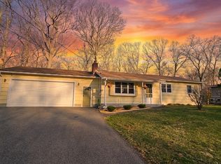 14 Cedarwood Lane, Old Saybrook, CT 06475
