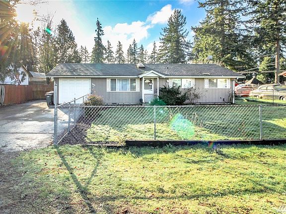 Entertaining? You also have plenty of room to park in front of your fully fenced front yard.