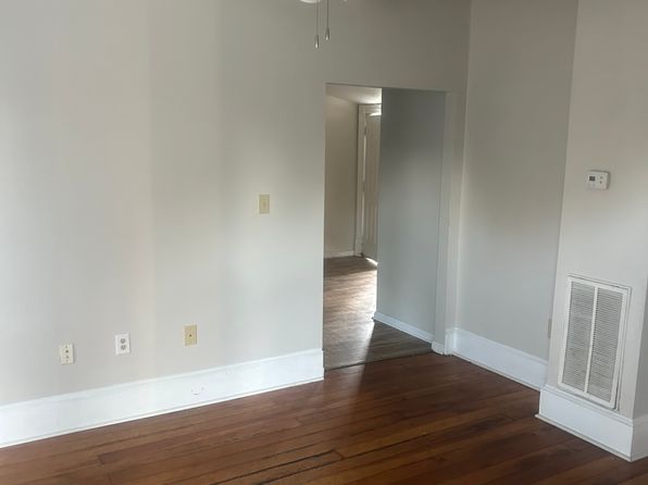 715 N Main St APT B, Salisbury, NC 28144 – 1-bedroom rental in Salisbury