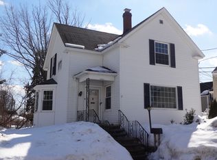 8 Maple Ct, Andover, MA 01810