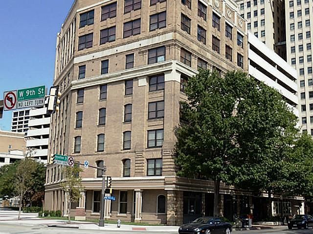 1st image of 910 Houston St APT 603
