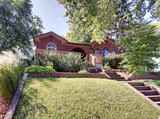 1706 Jefferson St, Quincy, IL 62301