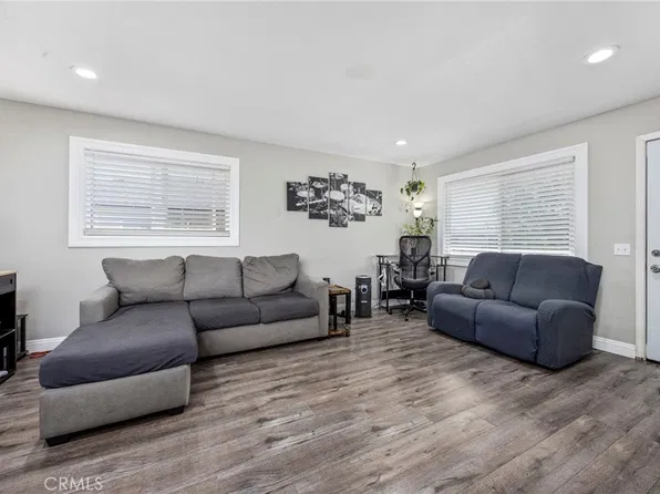 1168 W Calle Del Sol APT 4, Azusa, CA 91702