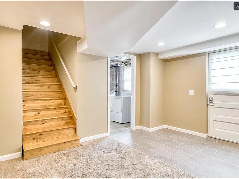 900 Broce Dr — Photo 14
