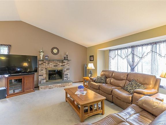2nd image of 70 Skyline Dr
